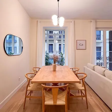 Center- San Marcial سان سيباستيان