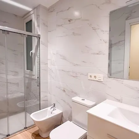 Center- San Marcial شقة سان سيباستيان